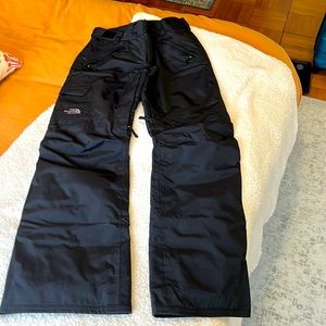 The North Face Freedom Insulated Mountain Ski Snow Pants. Size: Small, Black